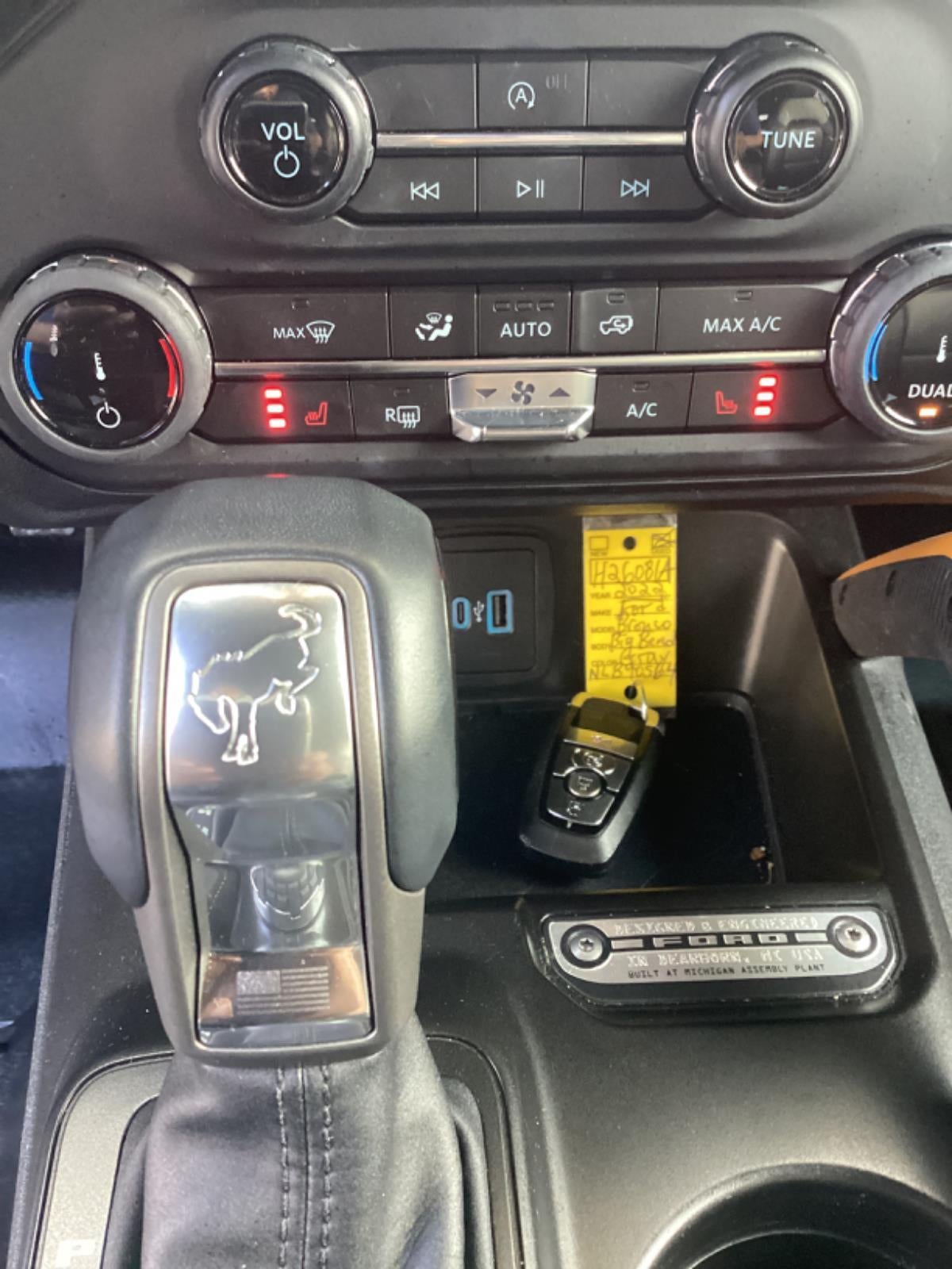 2022 Ford Bronco Badlands-5 Passenger