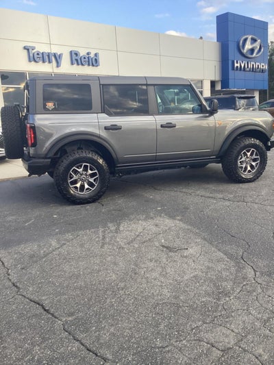 2022 Ford Bronco Badlands-5 Passenger