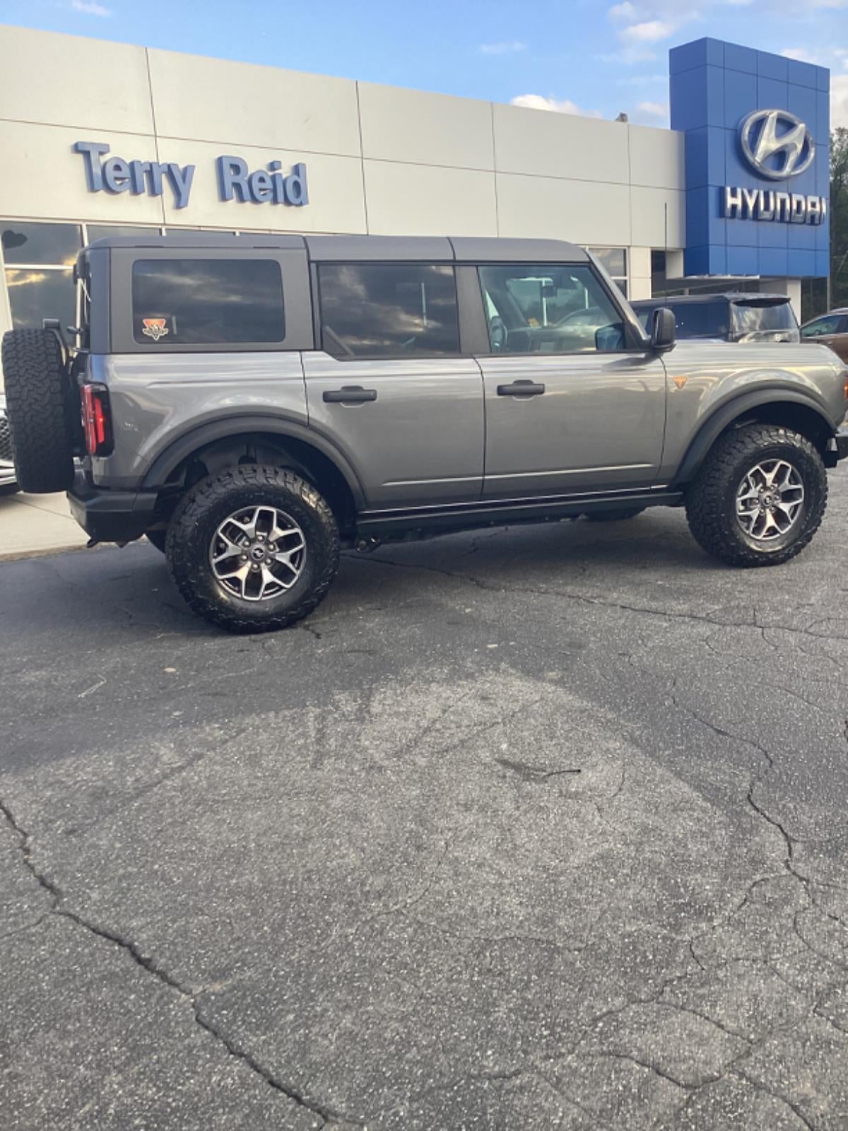 2022 Ford Bronco Badlands-5 Passenger