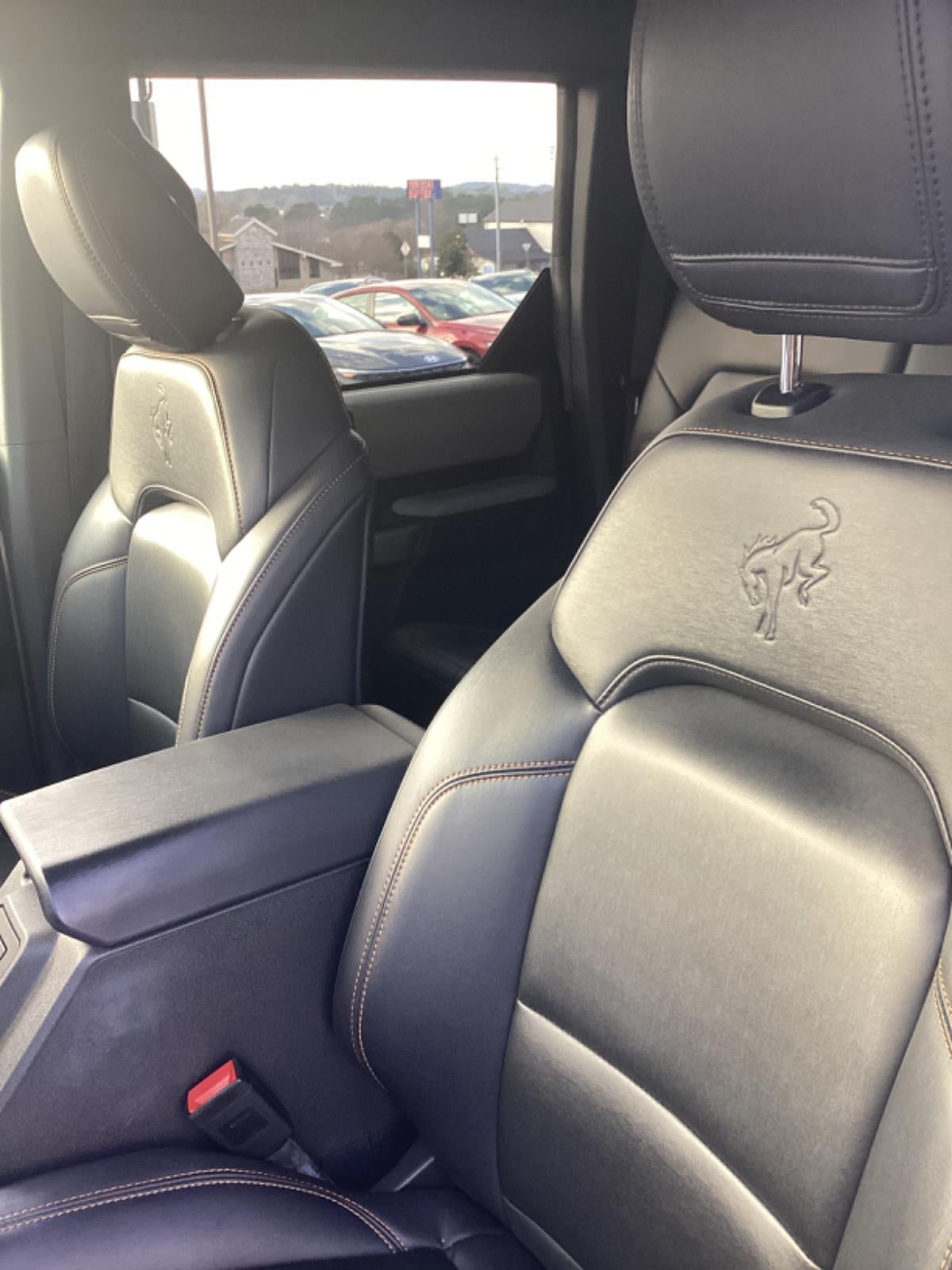 2022 Ford Bronco Badlands-5 Passenger