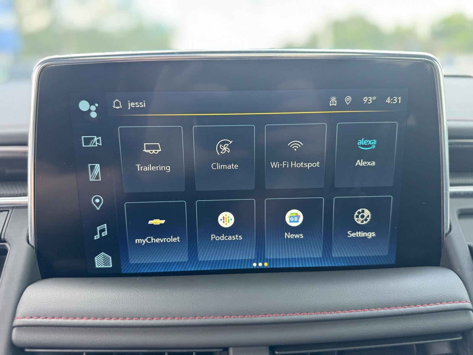 2023 Chevrolet Suburban RST