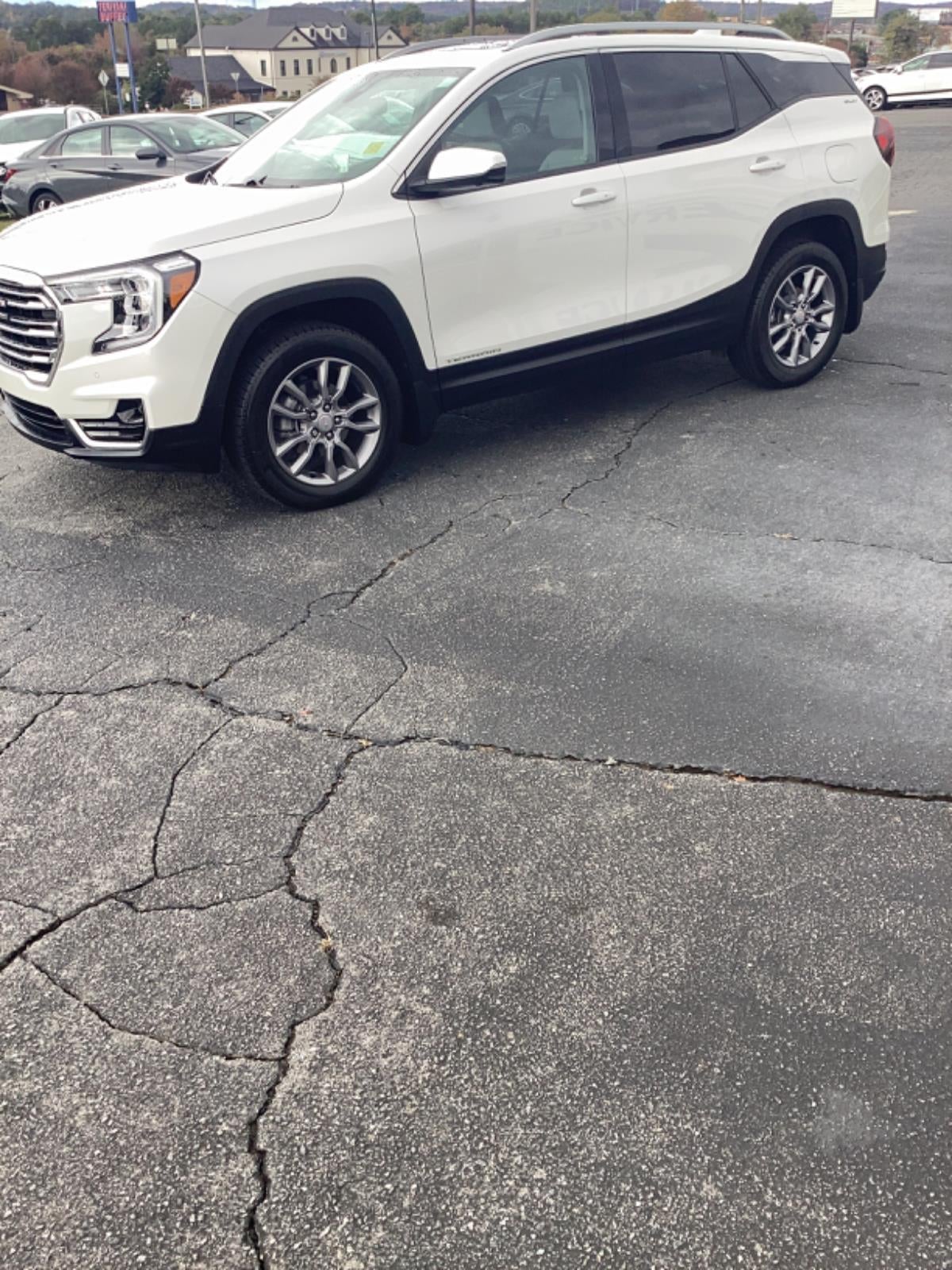 2024 GMC Terrain SLT