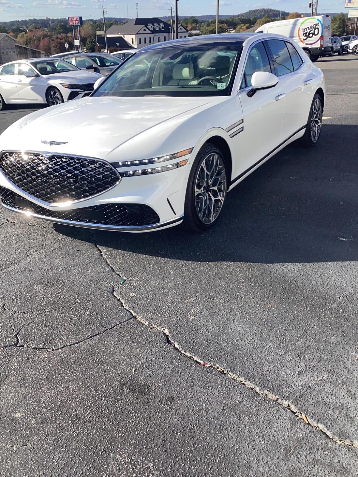 2026 Genesis G90 e-SC