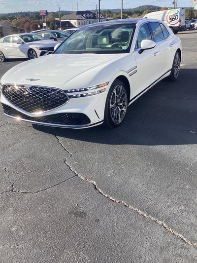 2026 Genesis G90 e-SC