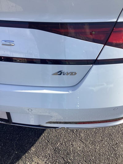 2026 Genesis G90 e-SC