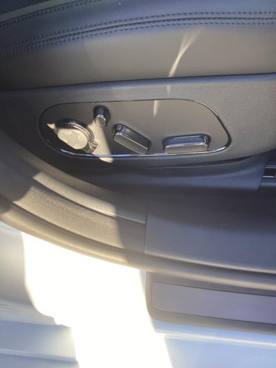 2026 Genesis G90 e-SC Prestige Black