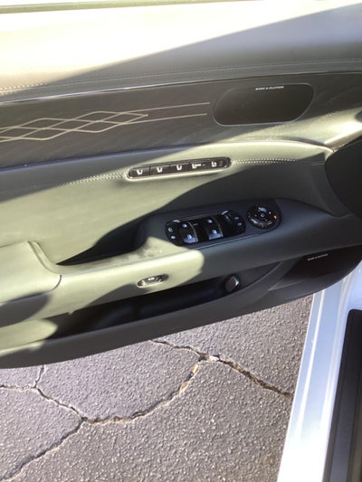 2026 Genesis G90 e-SC Prestige Black