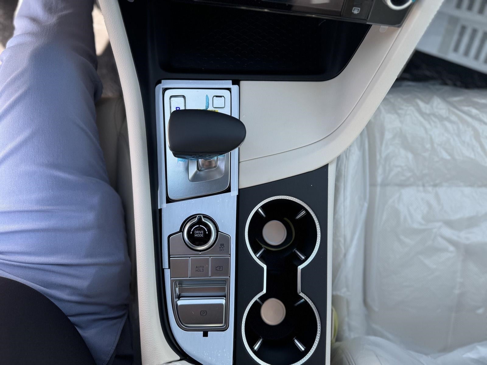 2026 Genesis G70 2.5T Standard