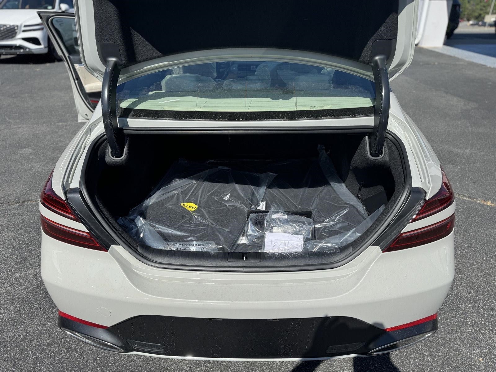 2026 Genesis G70 2.5T Standard