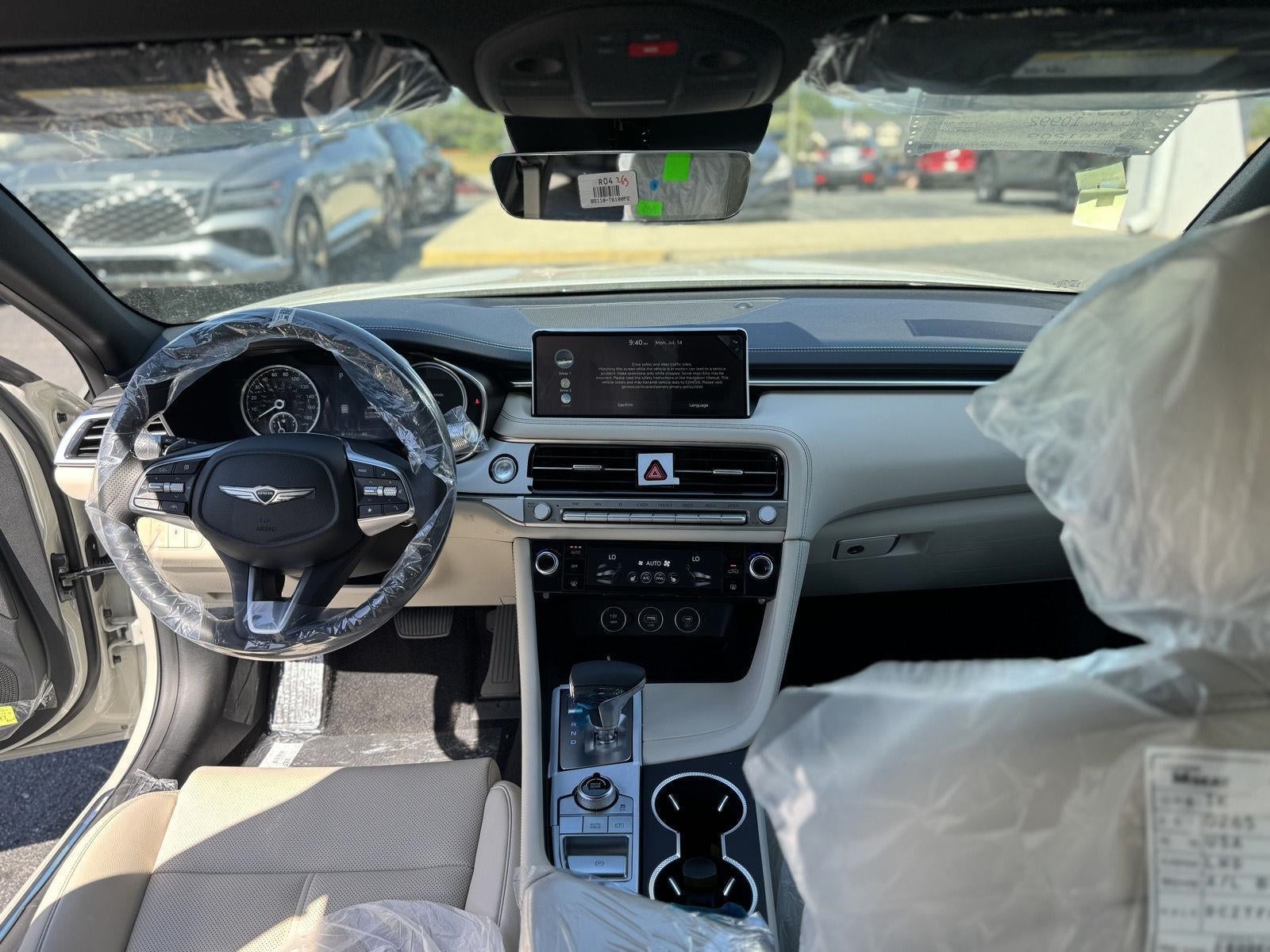 2026 Genesis G70 2.5T Standard