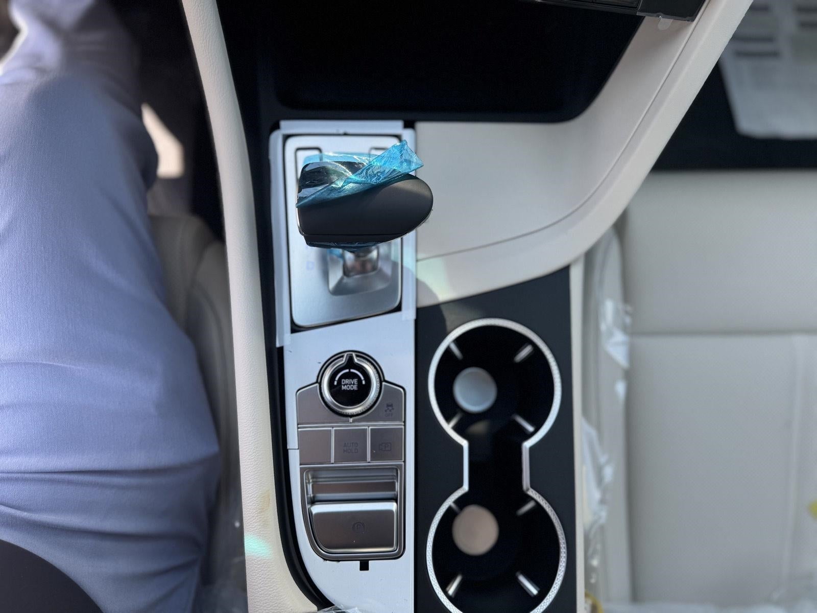 2026 Genesis G70 2.5T Standard