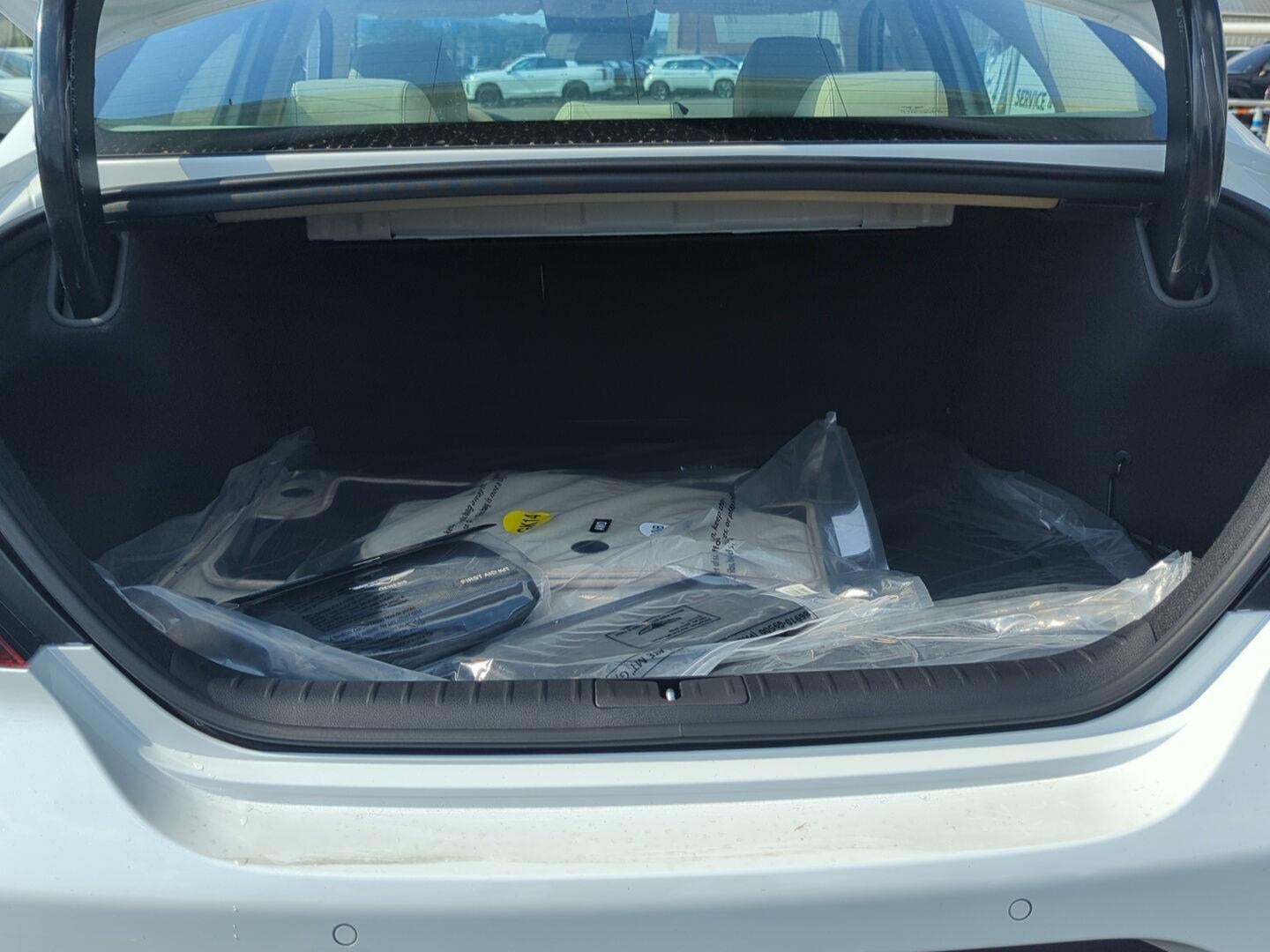 2026 Genesis G70 2.5T Prestige