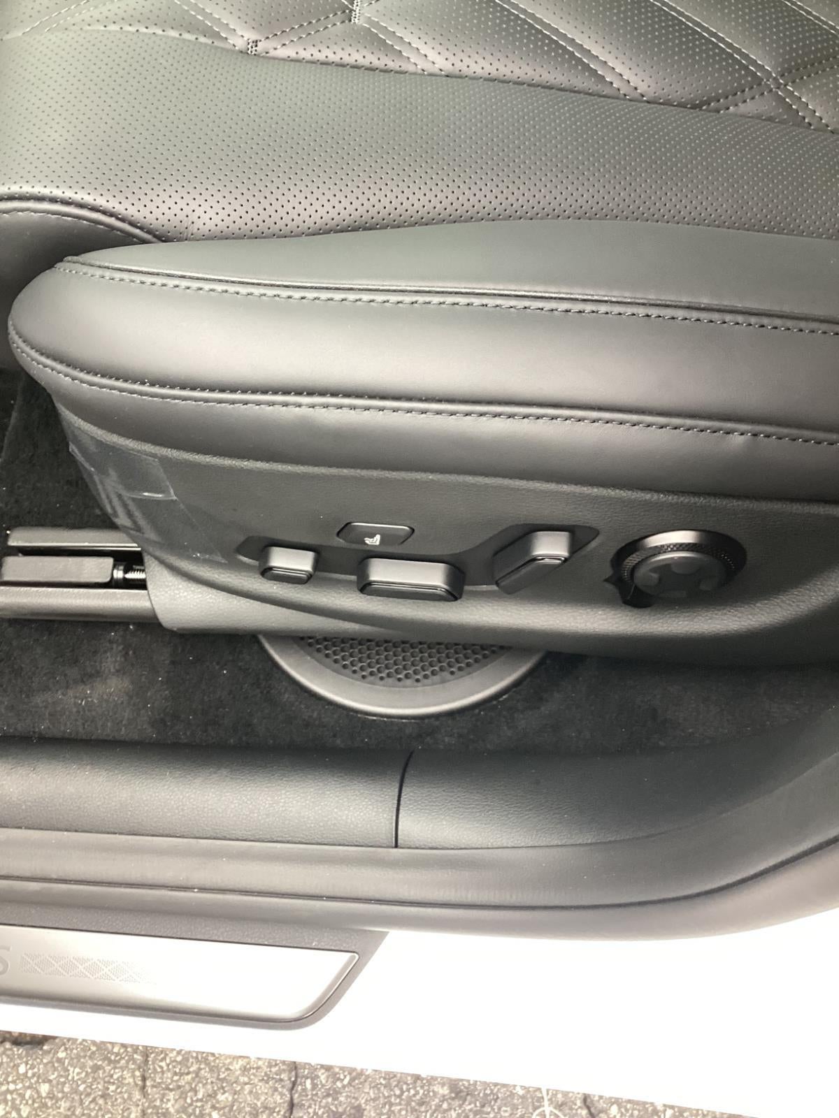 2026 Genesis GV80 Prestige Black